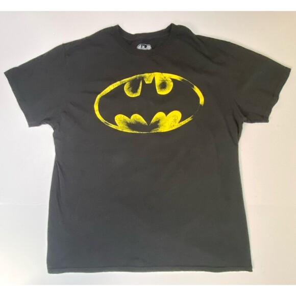 Batman T-shirt With Vintage Inspired Logo Men’s Size Large Black Never Worn! - Picture 2 of 8